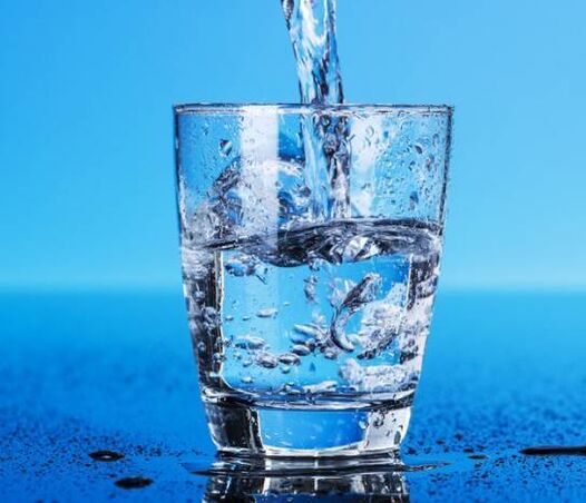 نوشیدن آب قانون اصلی کاهش وزن در یک هفته است
