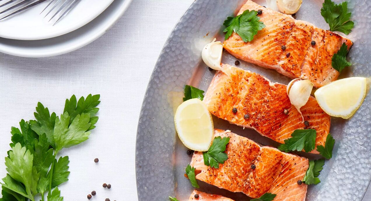 استیک ماهی قزل آلا در رژیم غذایی پروتئینی